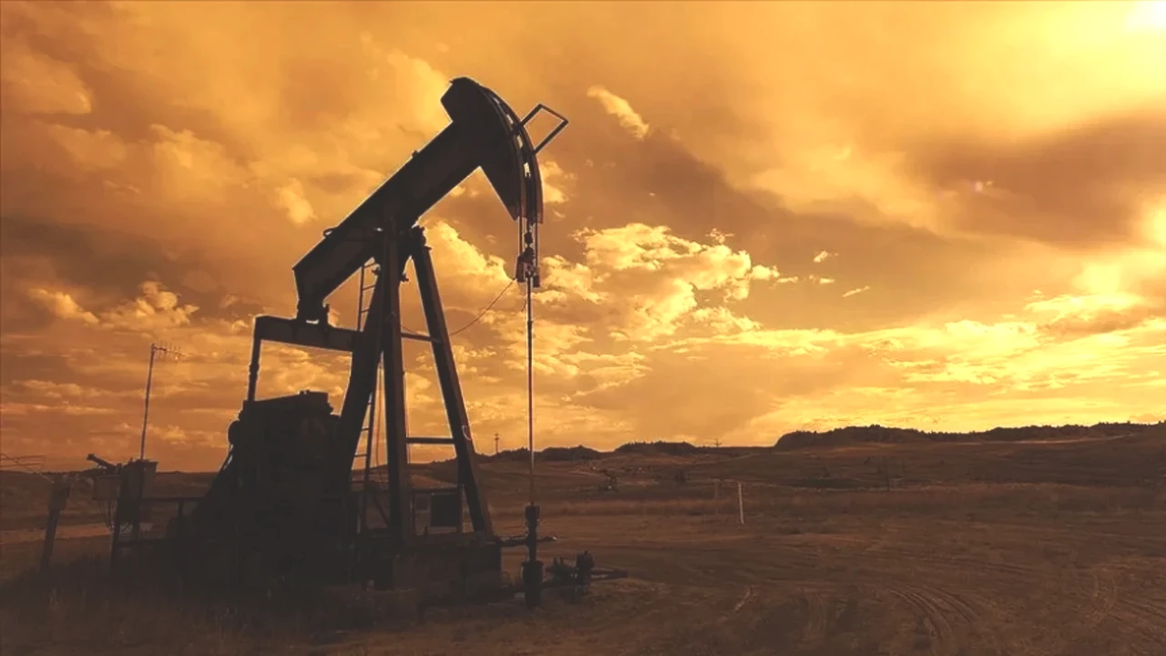Trump-Rusya Çatışması Petrol Fiyatlarını Ukrayna Krizine Göre Yükseltiyor!